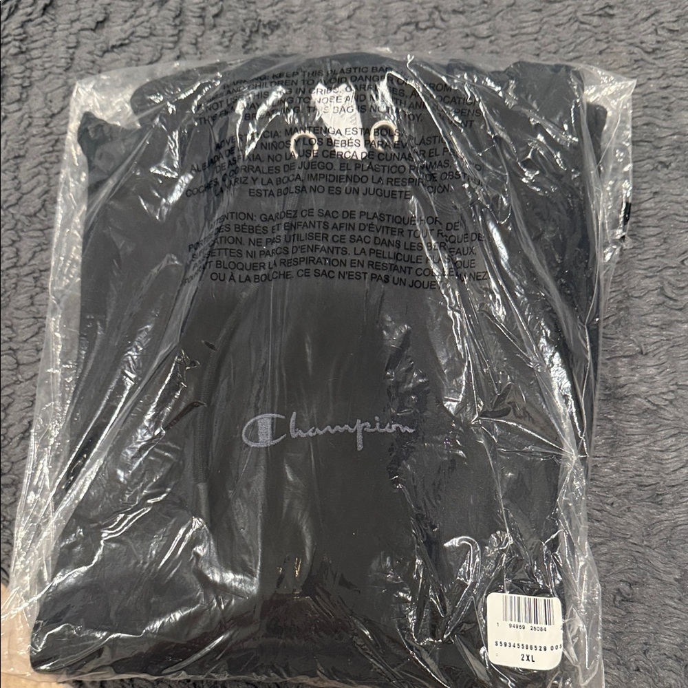 Champion Classic Black Sweatshirt